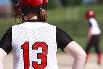 Softball players on the field © Peter Kim