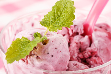 berry ice cream