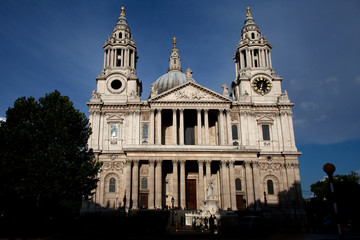 Fototapeta na wymiar St Paul's Cathedral