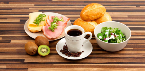 Frühstück Gesund Brötchen Kaffee Obst Salat