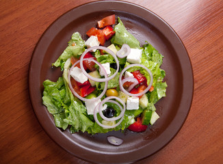 vegetable salad from cheese