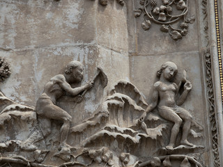 Obraz premium Orvieto - Duomo facade. The first pillar: scenes from Genesis.