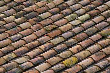 tetto di antico casale umbro