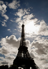 Contraluz torre Eiffel