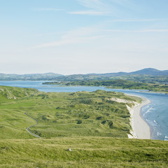 Fototapeta na wymiar krajobraz z wydm, Hrabstwo Donegal, Irlandia