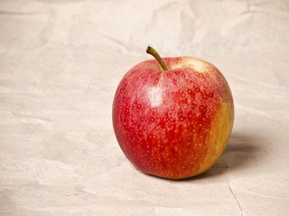 red apple