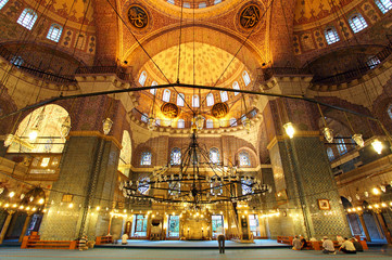 Fototapeta na wymiar Złoty Meczet - wnętrze (Yeni Camii)