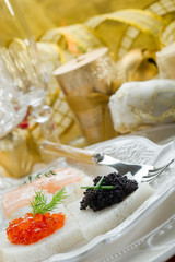 mix canape on christmas table-tartine miste tavola natalizia