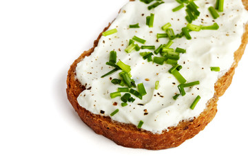 Curd bread with cream cheese and chives