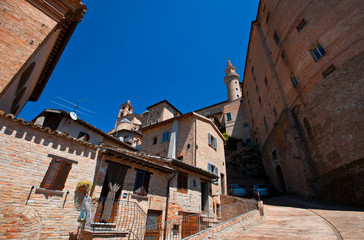 Fototapeta na wymiar Imponujący Palazzo Ducale w Urbino