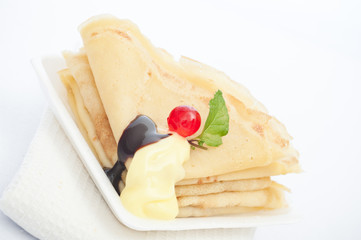 Eierkuchen mit vanille und schoko