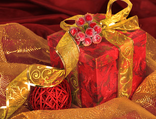 Shiny present box