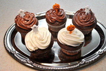Ghost and Pumpkin Cupcakes