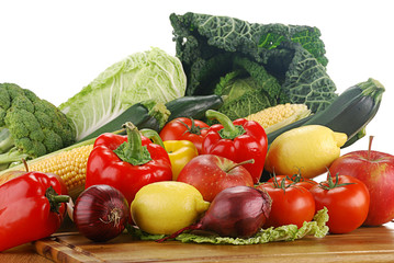 Composition with raw vegetables