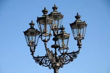Fototapeta na wymiar Lampa 5-ramię Schinkel