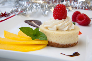 Vanilla Raspberry Cheesecake