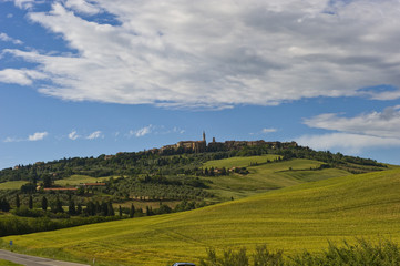 Fototapeta na wymiar Pienza toskański krajobraz wzgórza