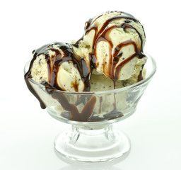 cookies' ice cream with chocolate topping