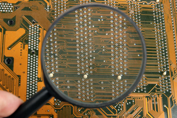 Printed circuit board and magnifying glasses