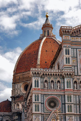 Fototapeta premium The Domo, Florence, Italy with clouds