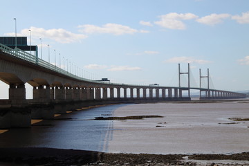 Fototapeta na wymiar Druga Severn Most widziany z angielskiego Shore