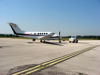 plane in the runway