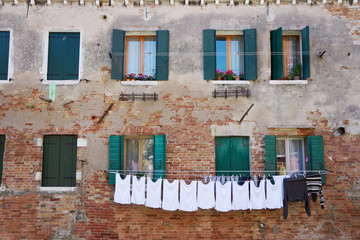 Fototapeta na wymiar Venice laundry