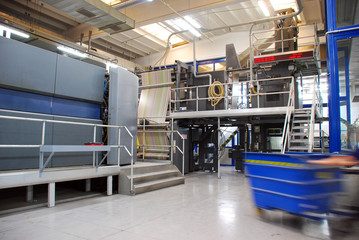 Web (rolls) offset press