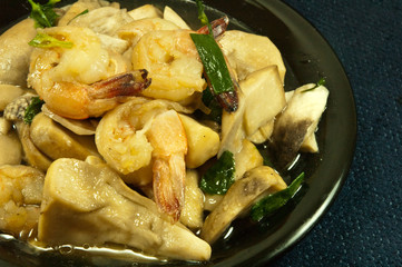 Fried  mushroow with Oyster sauce