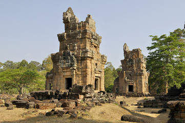Старинные разрушенные буддийские храмы. Камбоджа.