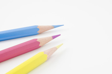 3色の色鉛筆