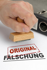 Fälschung Original