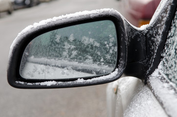 vereister Seitenspiegel