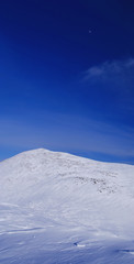 Obraz premium Western Sayan mountains. Ergaky. Siberia. Russia in winter time.