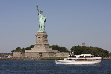 Staue of Liberty,  luxury yacht