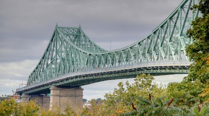 pont à montreal