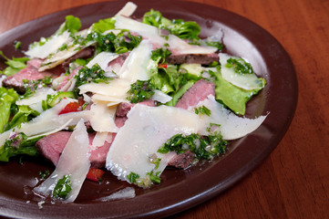 vegetable salad from cheese and ham