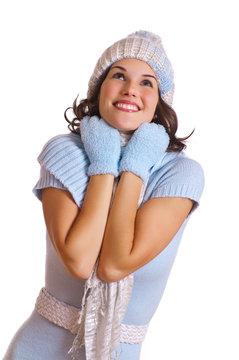 junge Frau im Winter