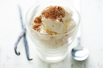 vanilla mousse