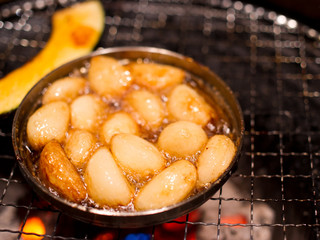Fototapeta na wymiar Fried garlic