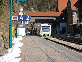 Regionalbahn und Bahnhof
