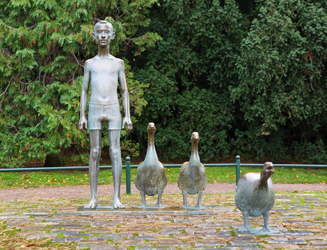 Boy with Gooses - Sculpture in Malmo, Sweden