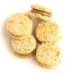 creamy biscuit