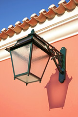 Traditional exterior lamp