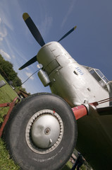 landing gear slanting
