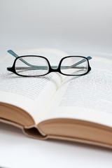 Lectura: libros y gafas