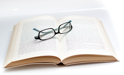 Lectura: libros y gafas