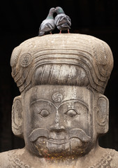 Fototapeta na wymiar Hindu temple guardian statue