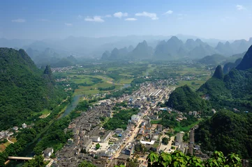 Foto op Plexiglas Beautiful Karst mountain landscape in Yangshuo Guilin, China . © xiaoliangge