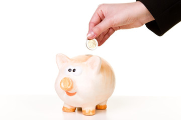 sparschwein mit zwei euro füllen